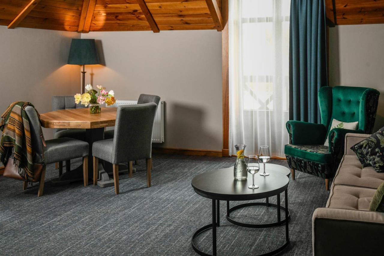 Folwark Lekuk Hotel Lekuk Maly Luaran gambar