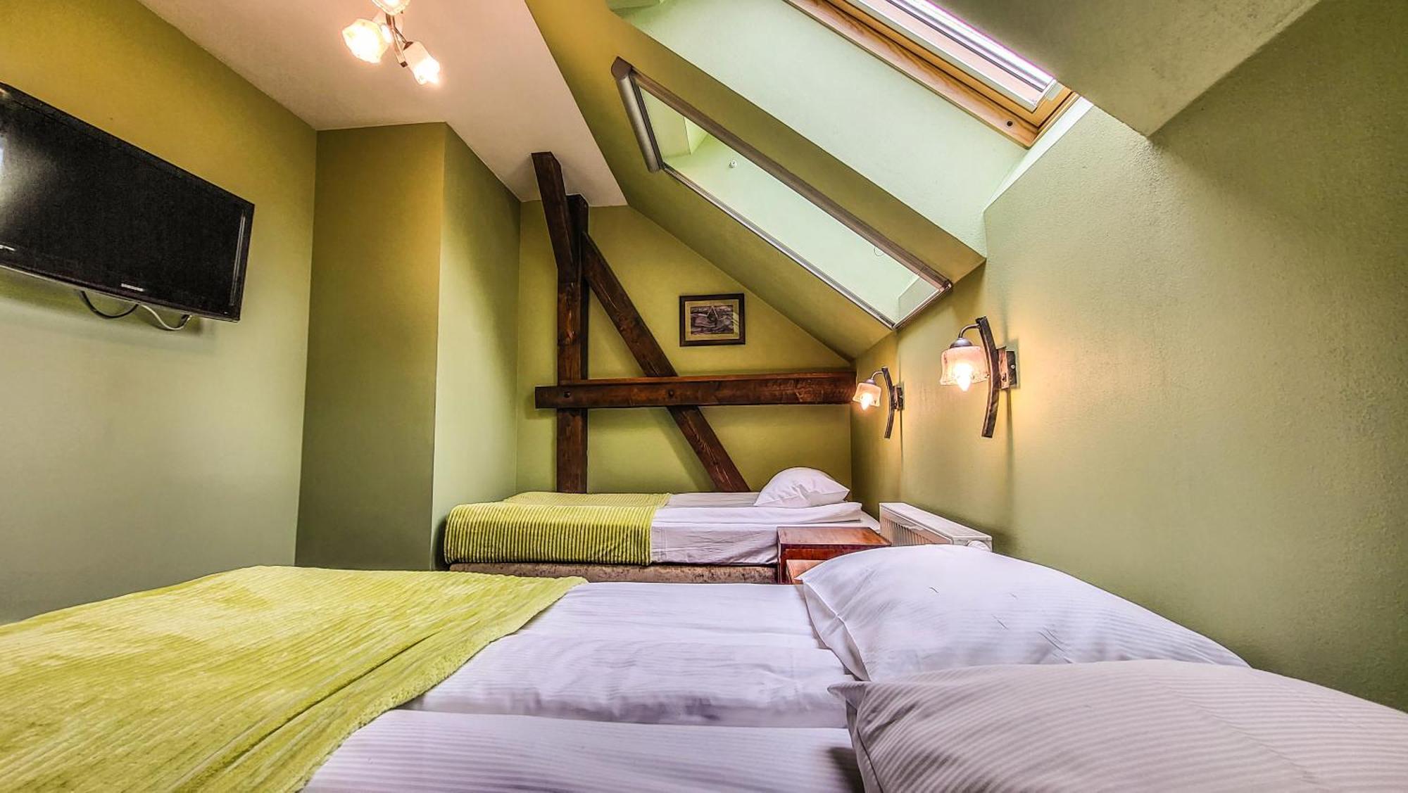 Folwark Lekuk Hotel Lekuk Maly Luaran gambar