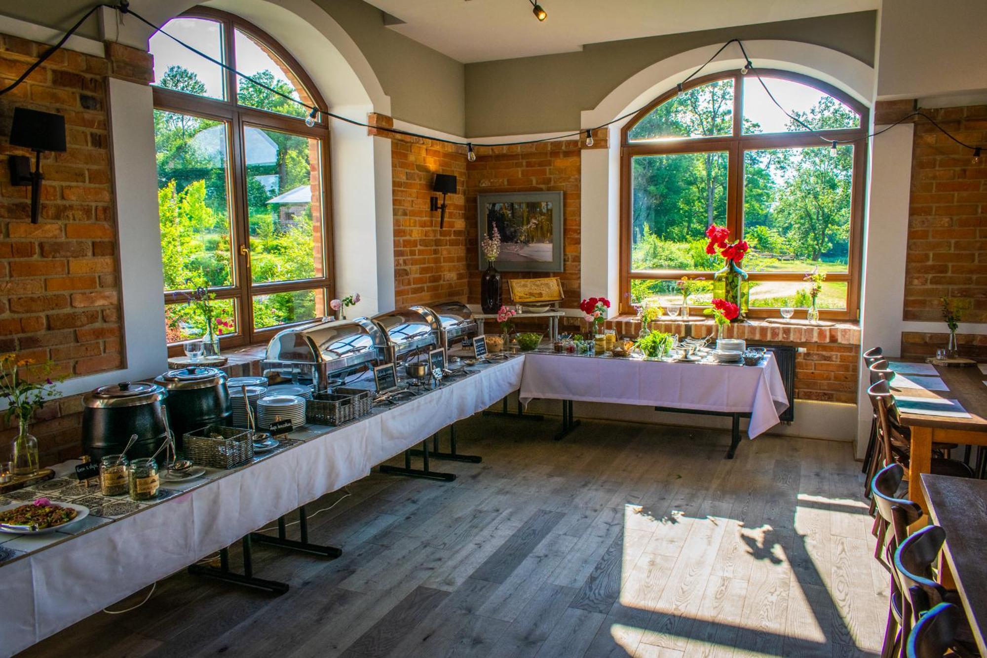 Folwark Lekuk Hotel Lekuk Maly Luaran gambar