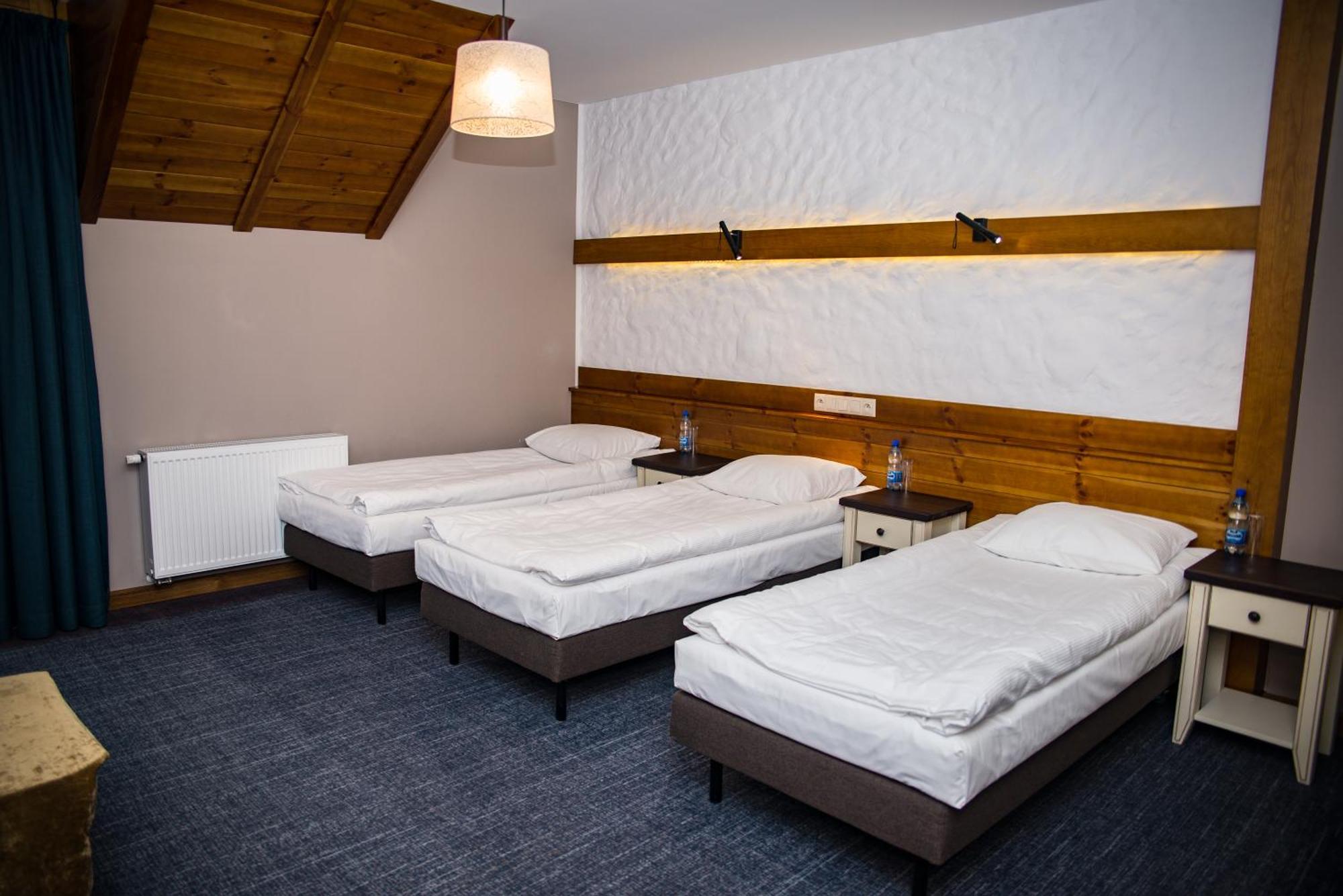 Folwark Lekuk Hotel Lekuk Maly Luaran gambar